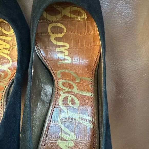 Sam Edelman Portney Suede Pumps - Picture 8 of 9